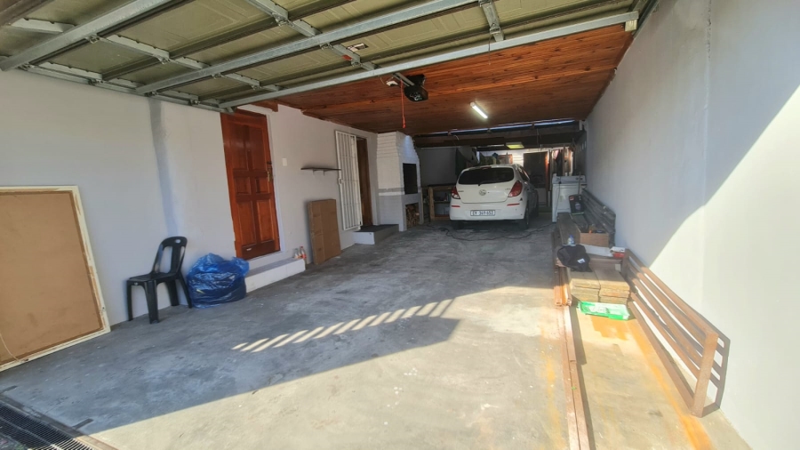 2 Bedroom Property for Sale in Belhar Western Cape